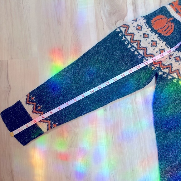 Maurices woman’s green knit pumpkin patterned fall sweater - Picture 8 of 9